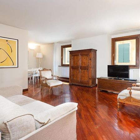 Cozy 2 Bedroom In The Heart Of Verona Luaran gambar